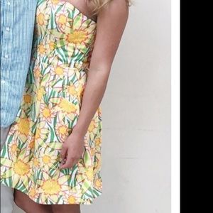 Adorable Lilly Pulitzer strapless dress